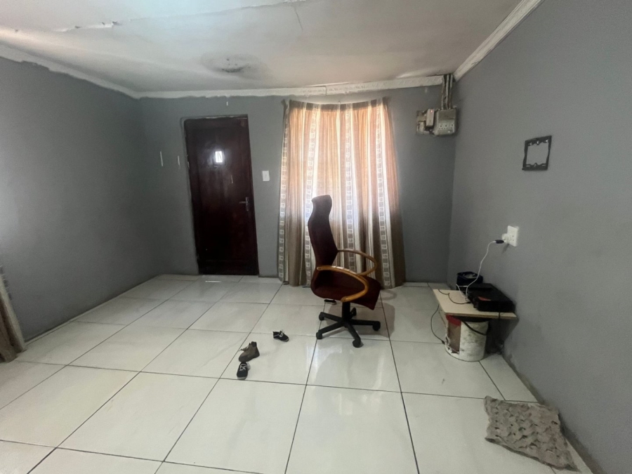 2 Bedroom Property for Sale in Kwazakhele Eastern Cape